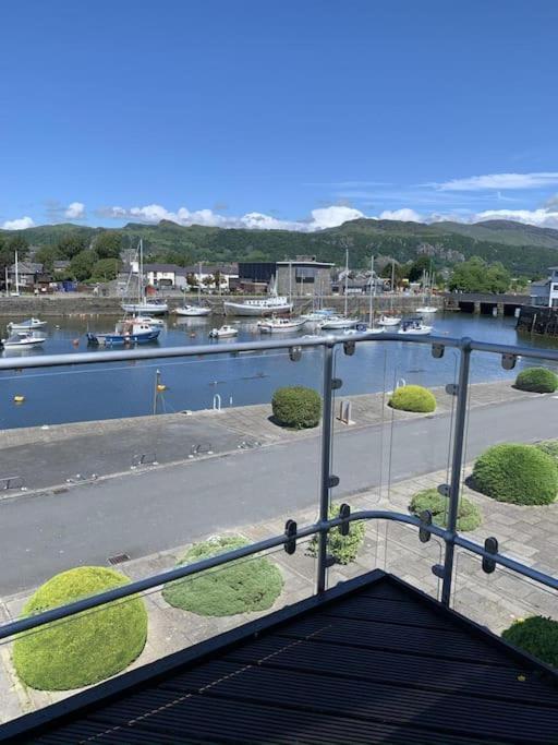 Harbour Haven: Spectacular Views Lejlighed Porthmadog Eksteriør billede